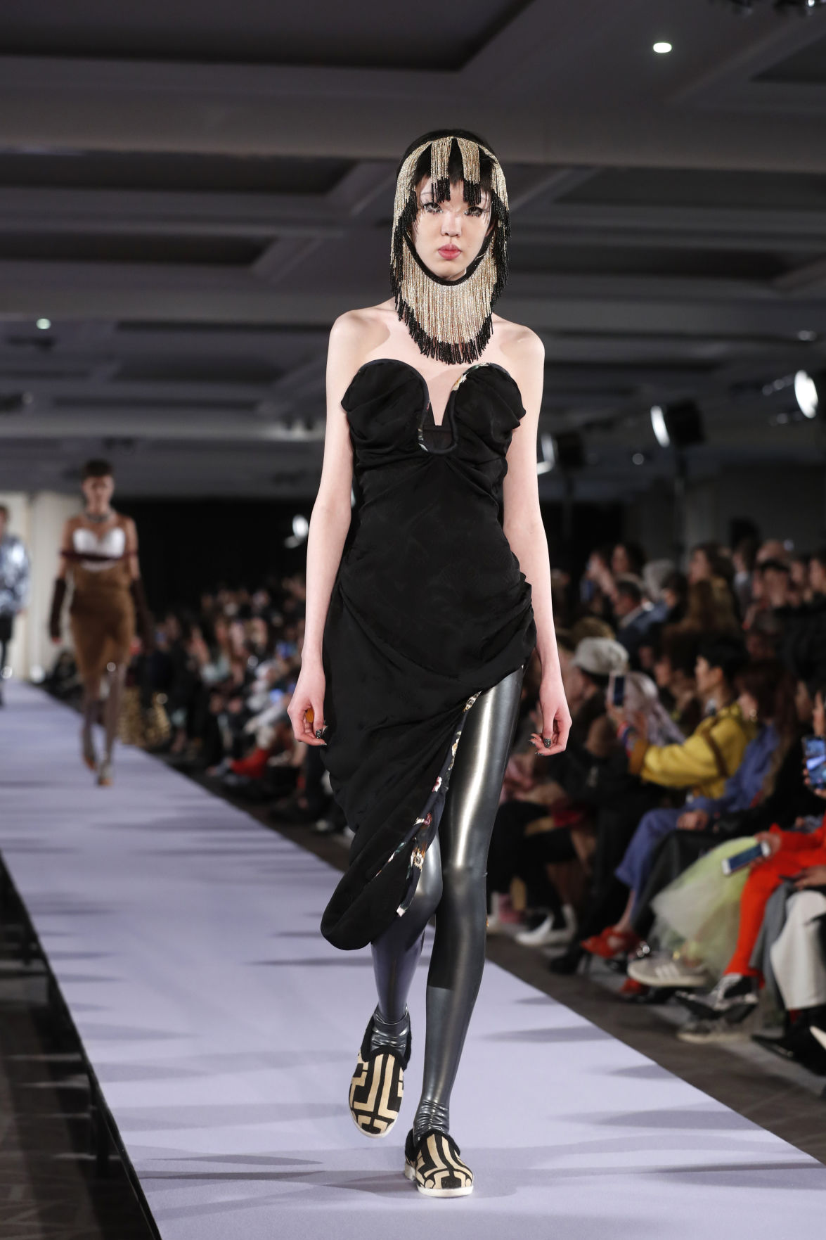 Paris Fashion 2019 F/W Westwood